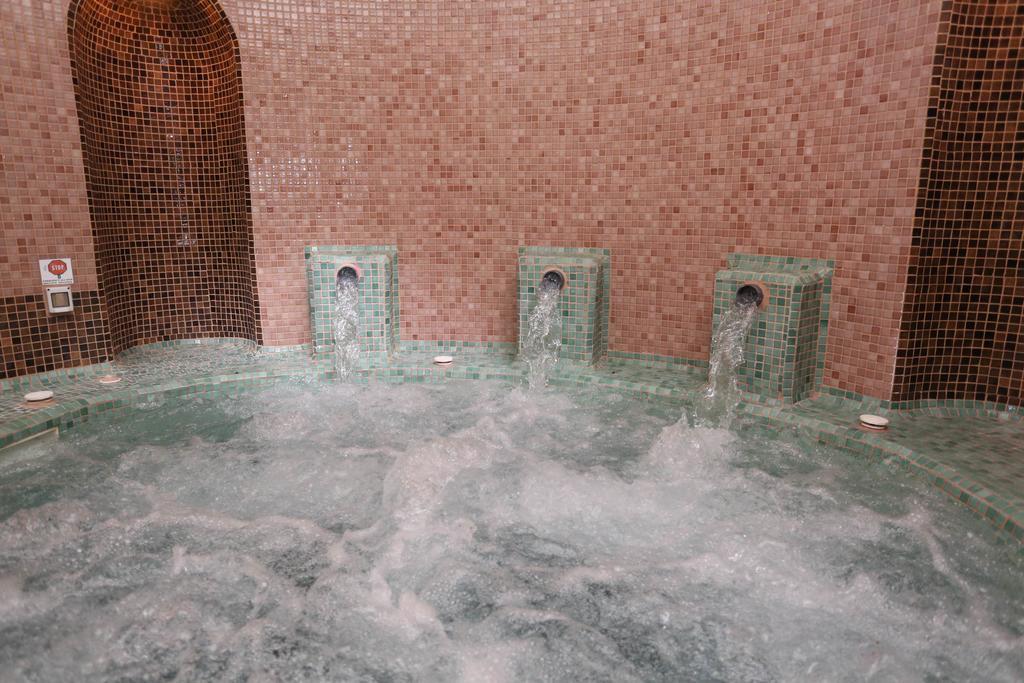 Hotel Odysseas Полихроно Экстерьер фото